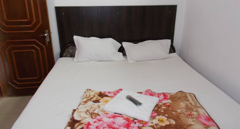 Hotel Surya Shelter, Lucknow 2